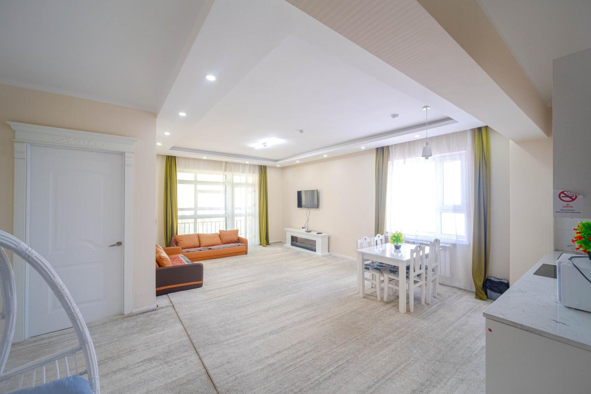 Eagle Town Serviced Apartment Улан-Батор Екстер'єр фото